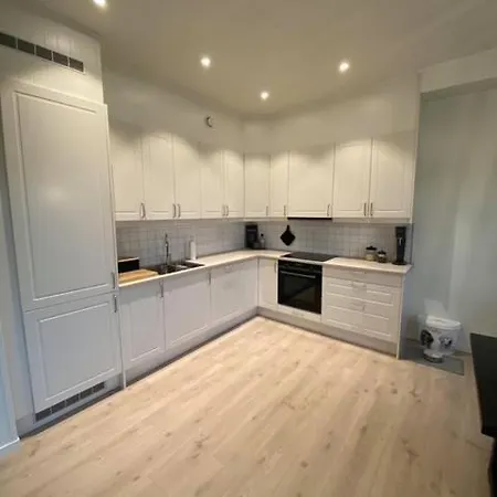 Skyline Appartment- Centre Leknes